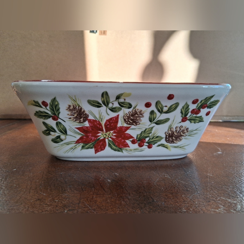 Longaberger Stonewear Christmas Poinsetta Casserole Dish